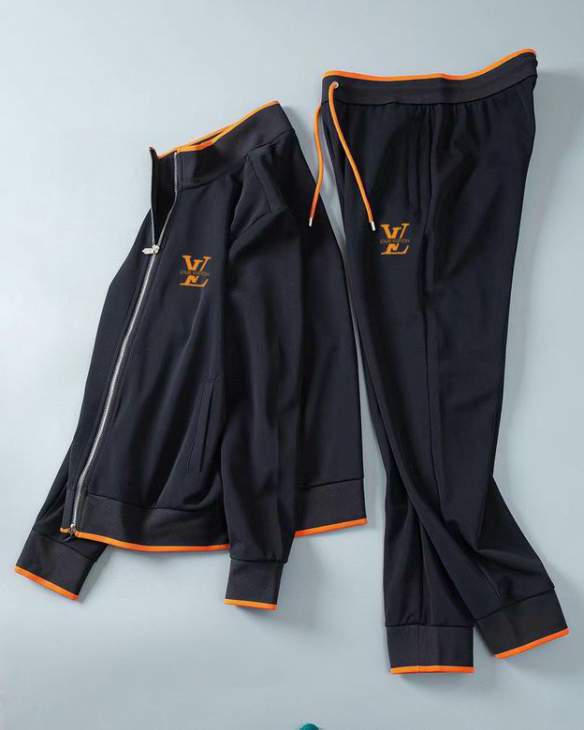 Picture of LV Sweater Suits _SKULVM-3XLkdtn4240792